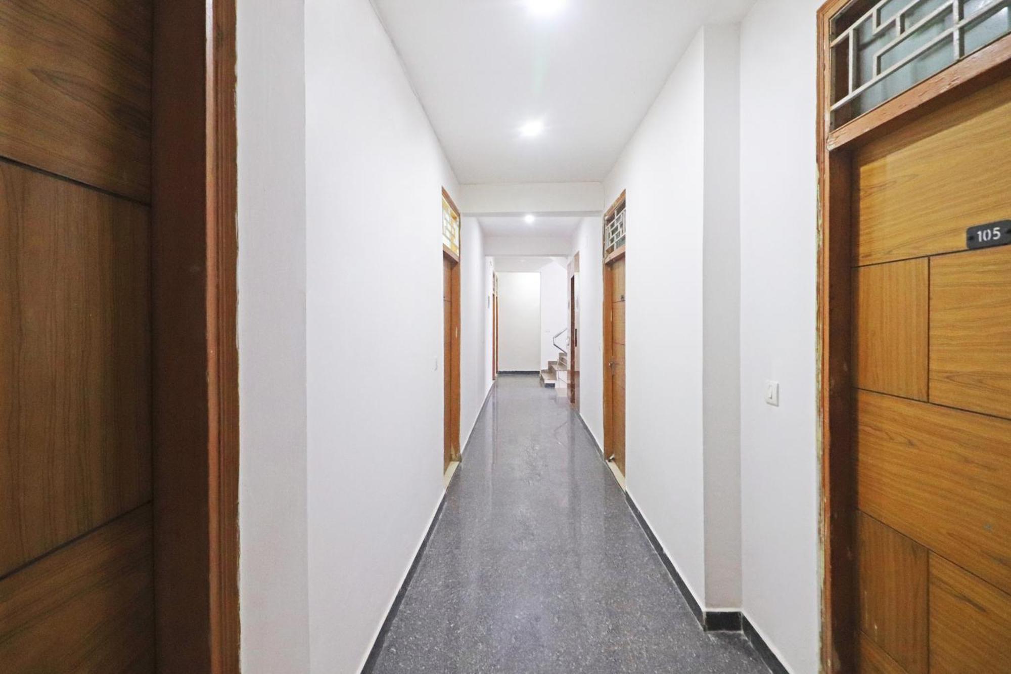 Hotel Trendy Residency - Couple Friendly Hotel New Delhi Luaran gambar