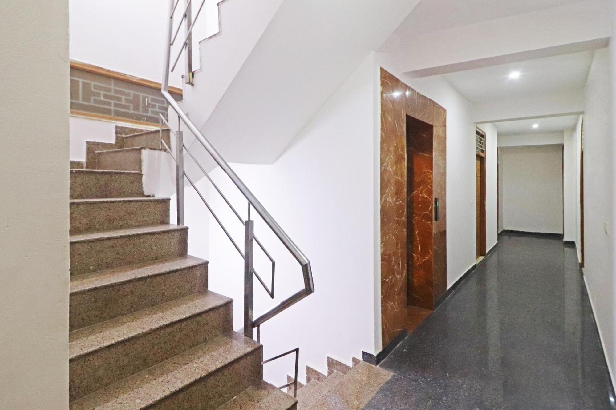 Hotel Trendy Residency - Couple Friendly Hotel New Delhi Luaran gambar